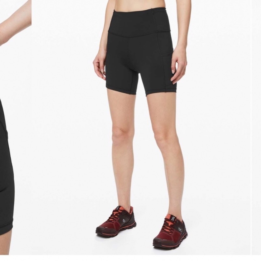 Lululemon Fast and Free High-Rise Short Black Nulux Pockets Size 8